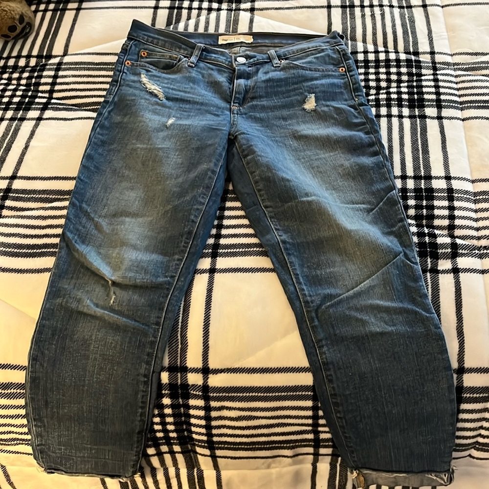 Gap true skinny distressed jeans 27R